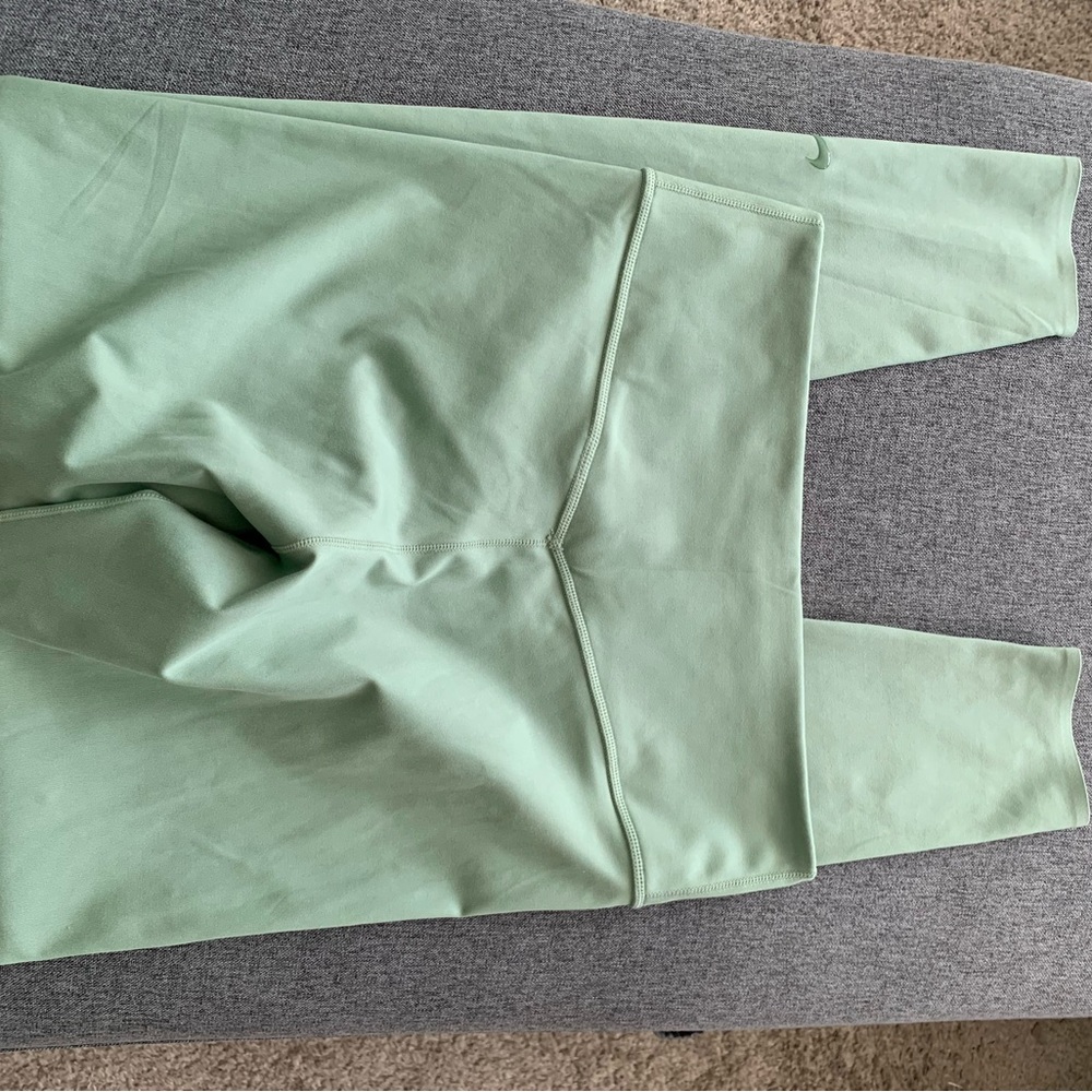 Nike One Luxe Leggings - Picture 2 of 2